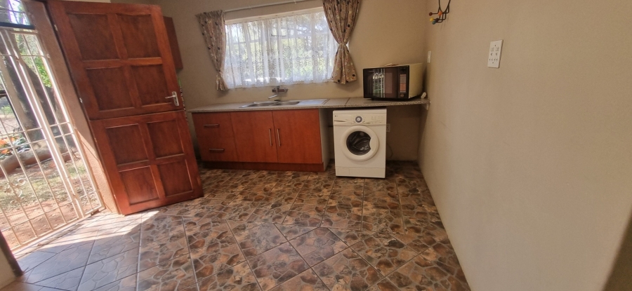 5 Bedroom Property for Sale in Golf View Gauteng