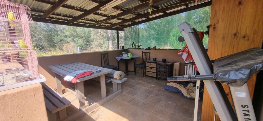 5 Bedroom Property for Sale in Golf View Gauteng