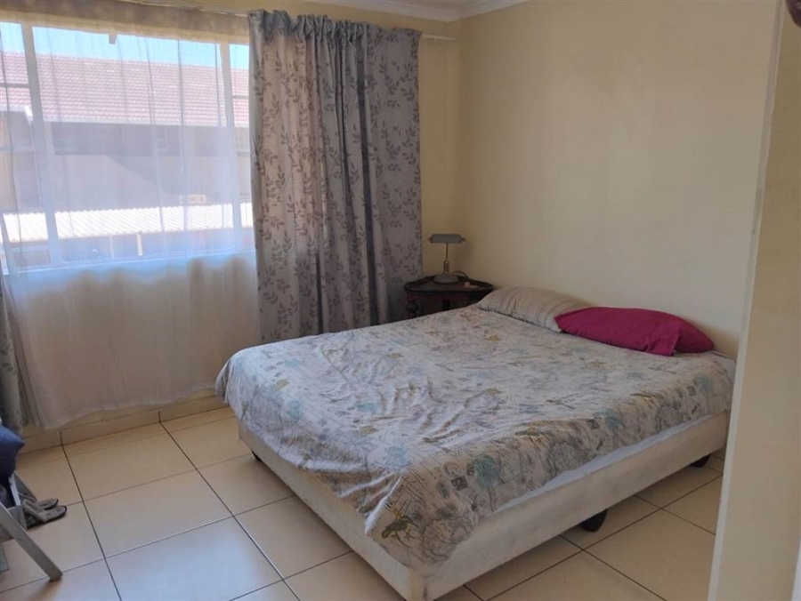 2 Bedroom Property for Sale in Verwoerdpark Gauteng
