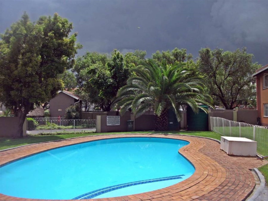 2 Bedroom Property for Sale in Verwoerdpark Gauteng