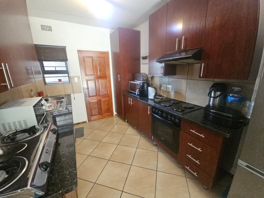 3 Bedroom Property for Sale in Albertsdal Gauteng