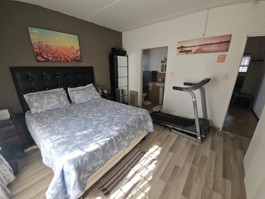 3 Bedroom Property for Sale in Albertsdal Gauteng