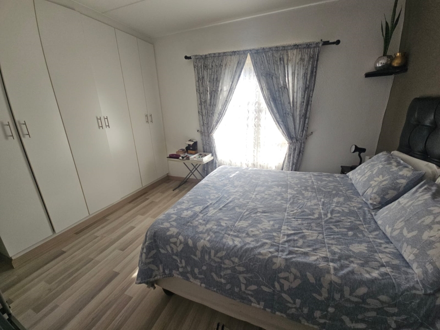 3 Bedroom Property for Sale in Albertsdal Gauteng