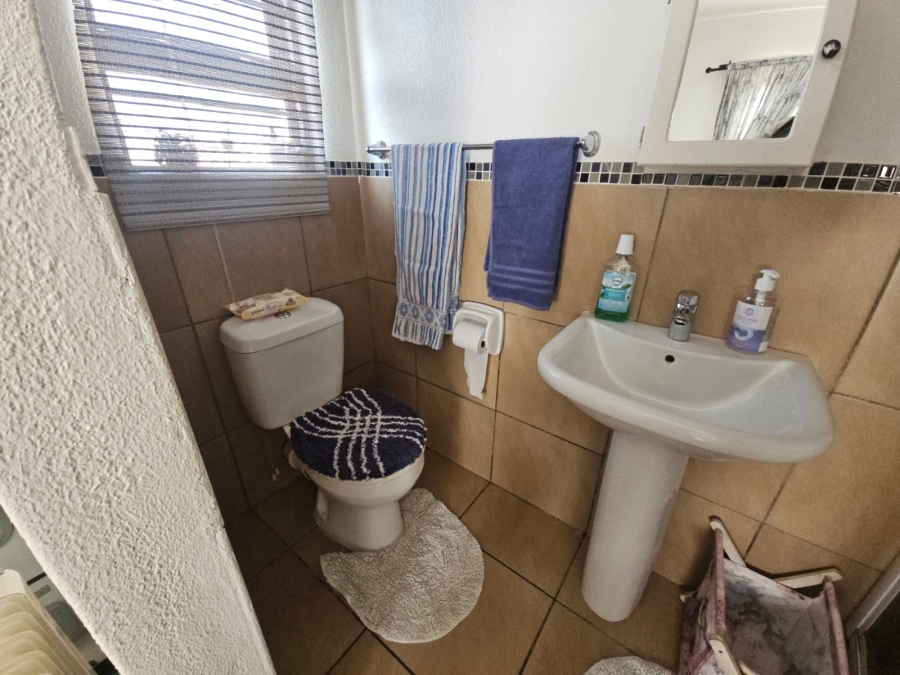 3 Bedroom Property for Sale in Albertsdal Gauteng