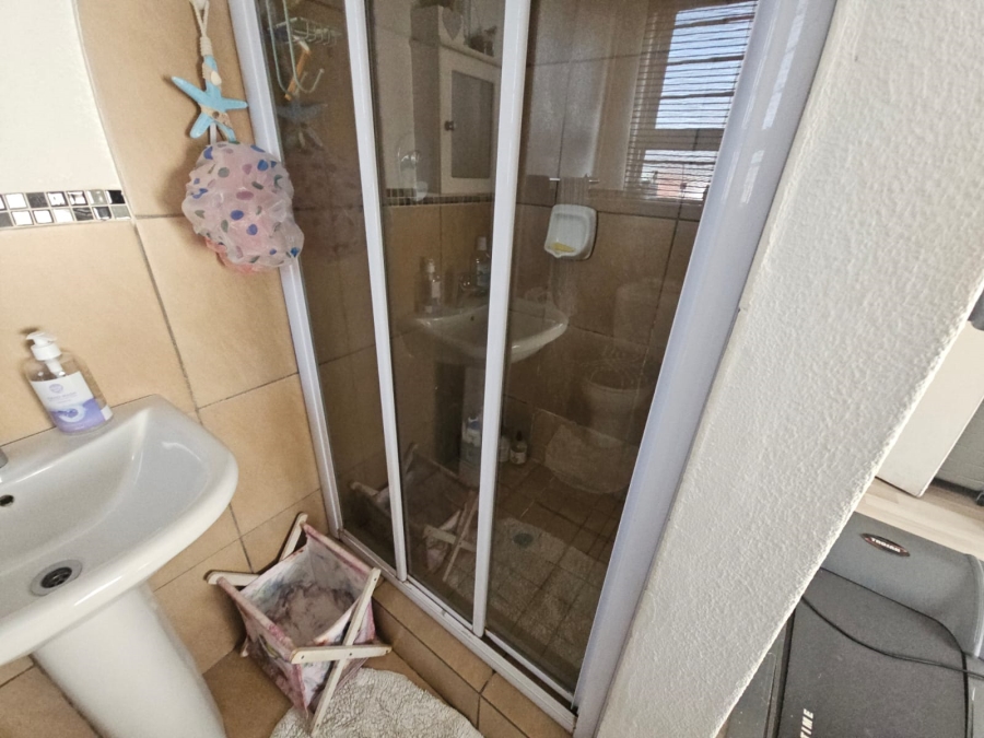 3 Bedroom Property for Sale in Albertsdal Gauteng