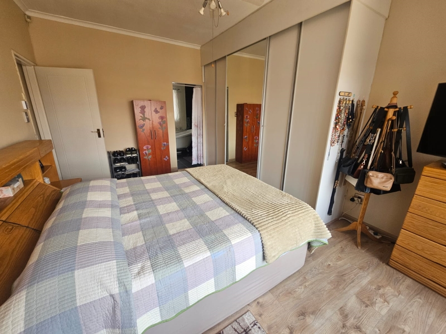 4 Bedroom Property for Sale in New Redruth Gauteng