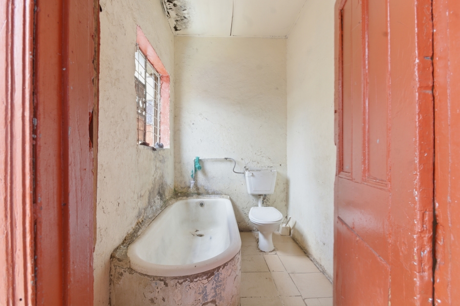 5 Bedroom Property for Sale in Bertrams Gauteng