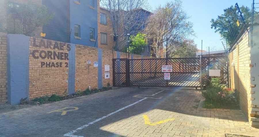 2 Bedroom Property for Sale in Birchleigh Gauteng