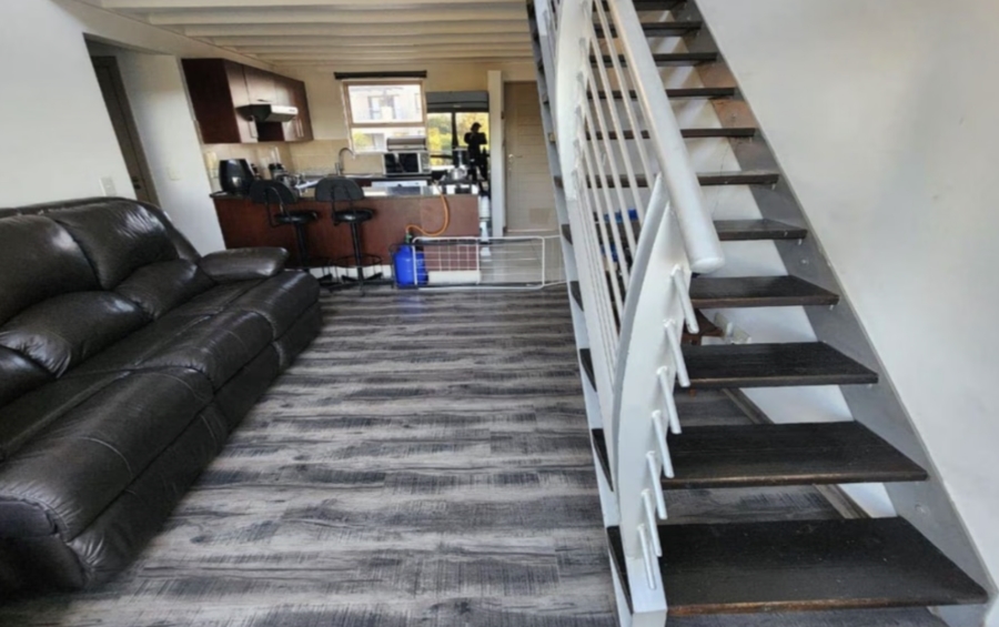 1 Bedroom Property for Sale in Sunninghill Gauteng