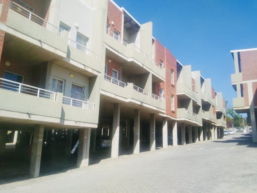 2 Bedroom Property for Sale in Buccleuch Gauteng