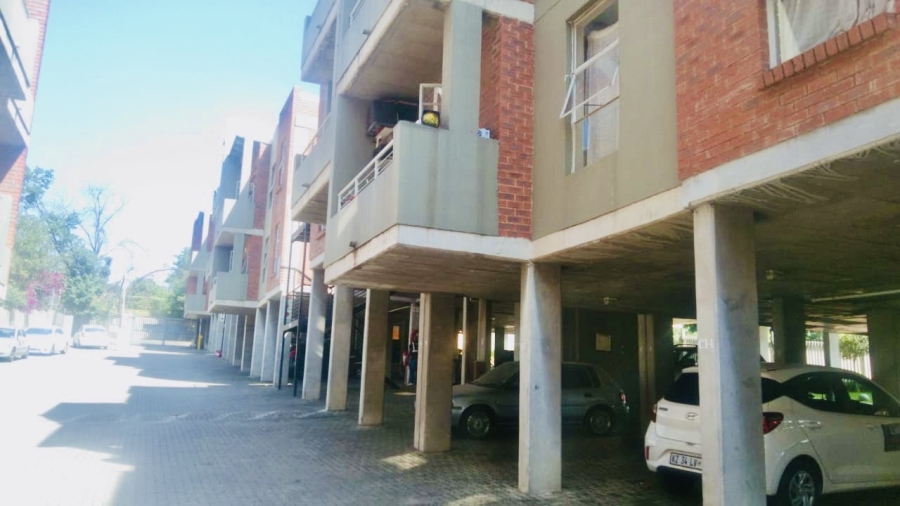 2 Bedroom Property for Sale in Buccleuch Gauteng