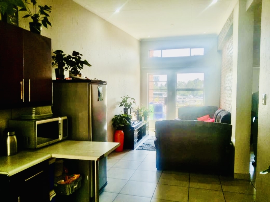 2 Bedroom Property for Sale in Buccleuch Gauteng