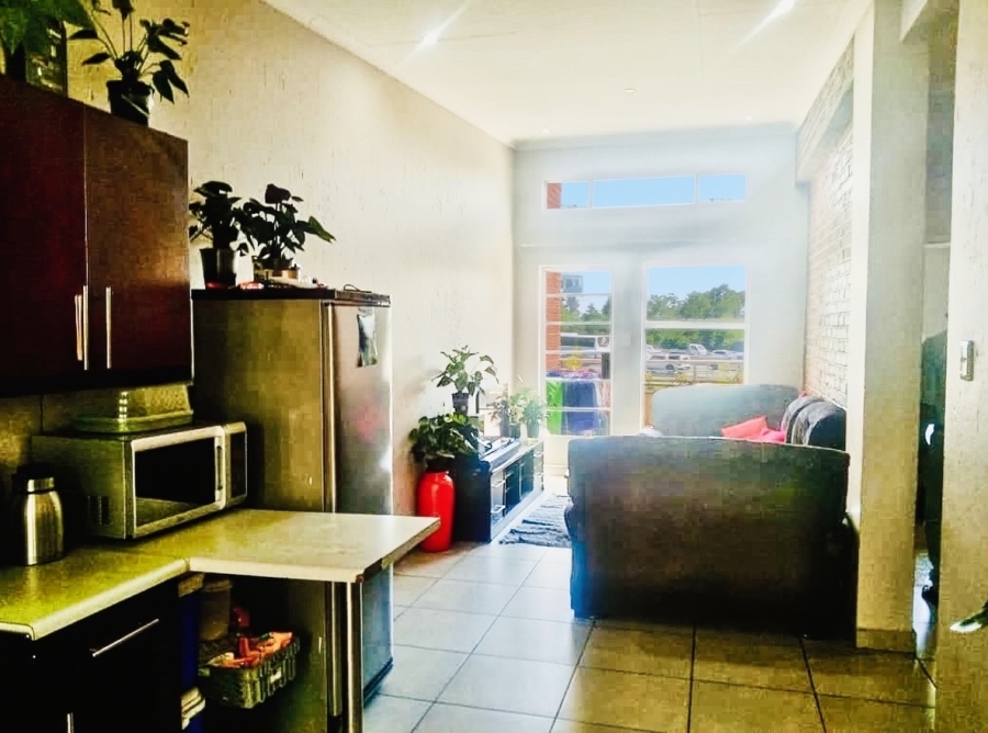 2 Bedroom Property for Sale in Buccleuch Gauteng