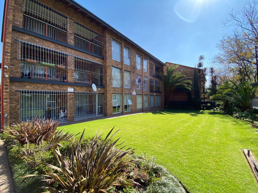 2 Bedroom Property for Sale in New Redruth Gauteng