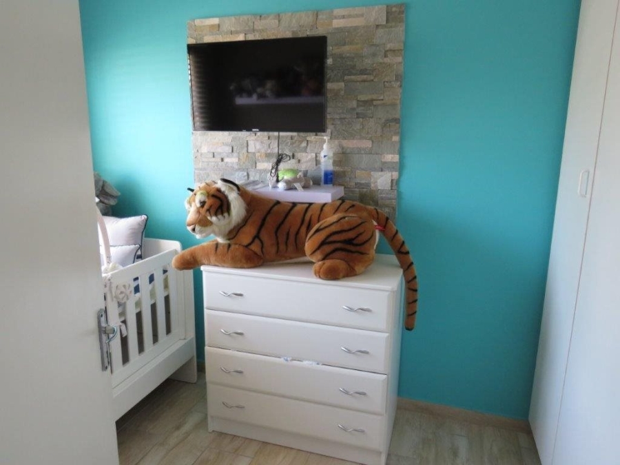 2 Bedroom Property for Sale in Linmeyer Gauteng