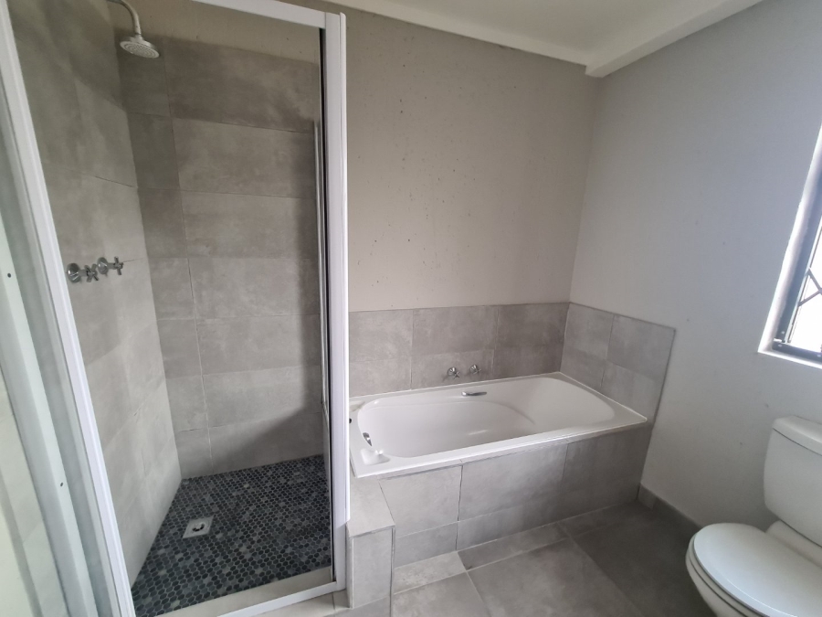 1 Bedroom Property for Sale in Darrenwood Gauteng