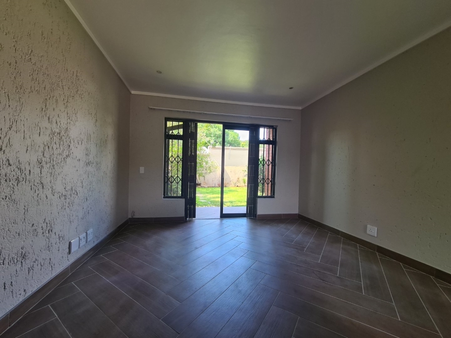 1 Bedroom Property for Sale in Darrenwood Gauteng