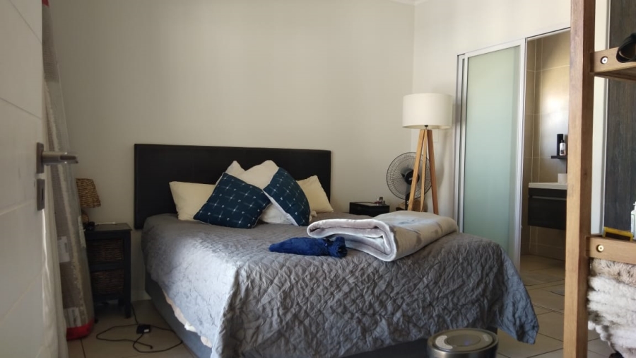 1 Bedroom Property for Sale in Bryanston Gauteng