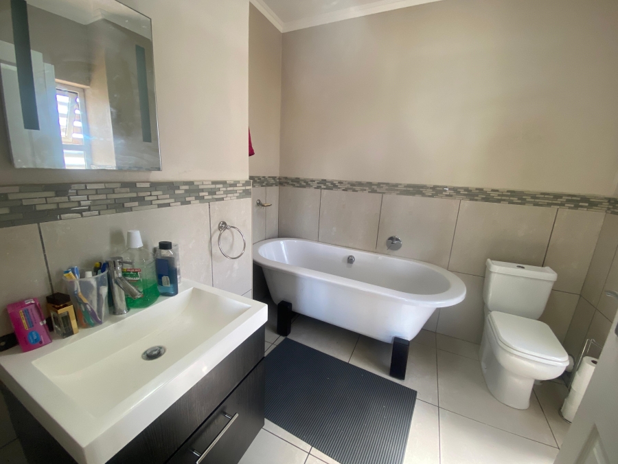 3 Bedroom Property for Sale in Northgate Gauteng