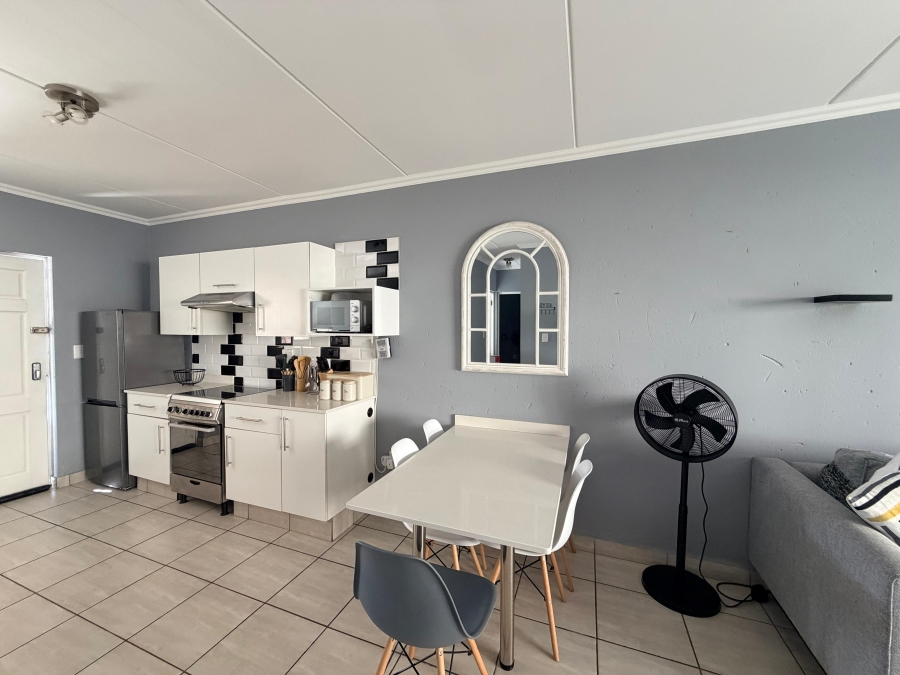 To Let 2 Bedroom Property for Rent in Beverley Gauteng