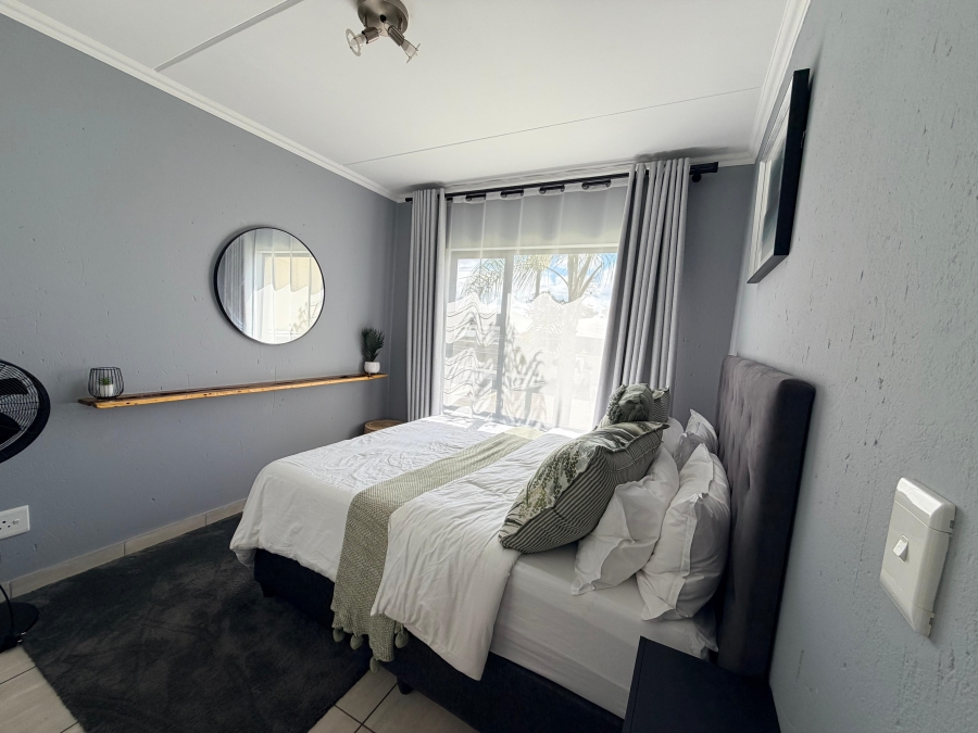 To Let 2 Bedroom Property for Rent in Beverley Gauteng