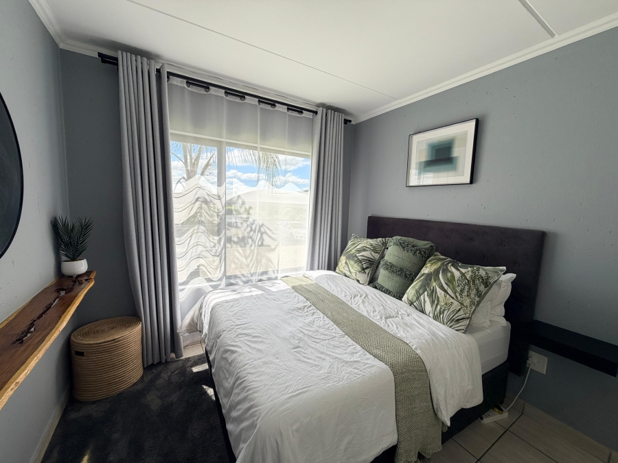 To Let 2 Bedroom Property for Rent in Beverley Gauteng