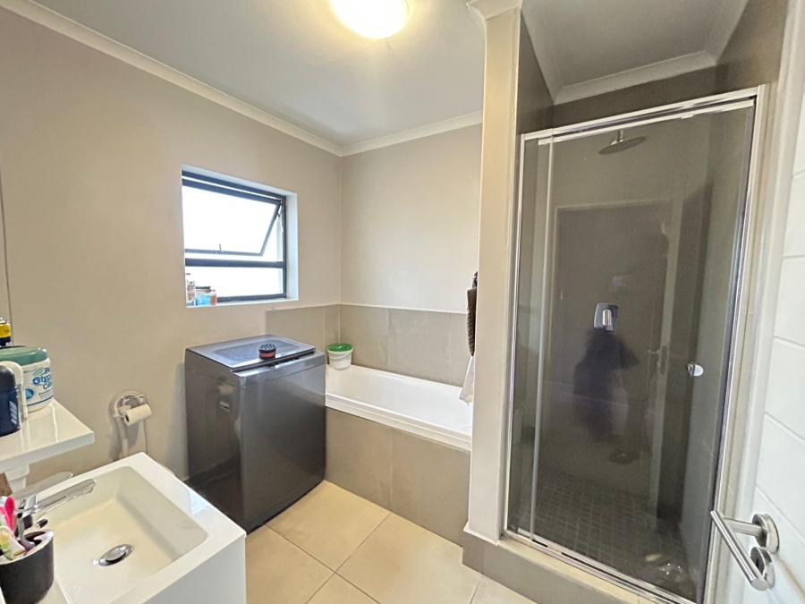 2 Bedroom Property for Sale in Morningside Gauteng