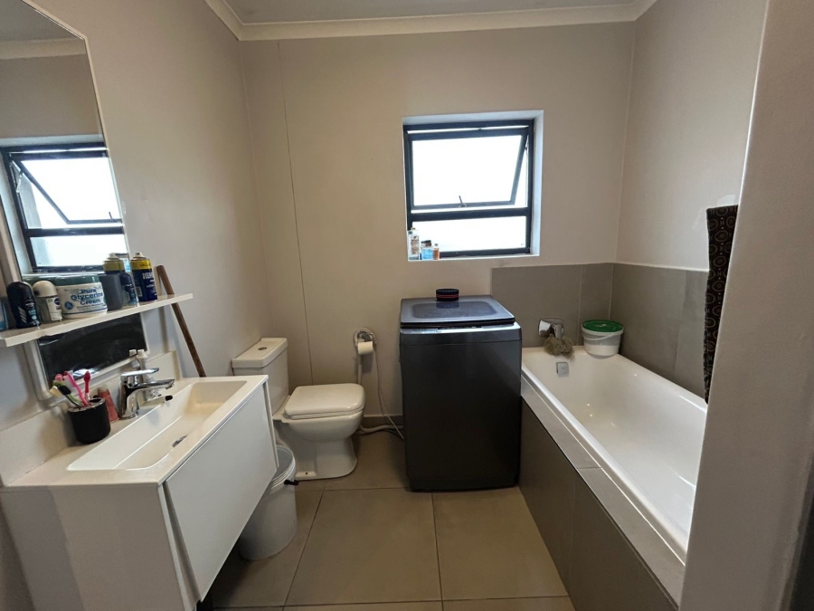 2 Bedroom Property for Sale in Morningside Gauteng