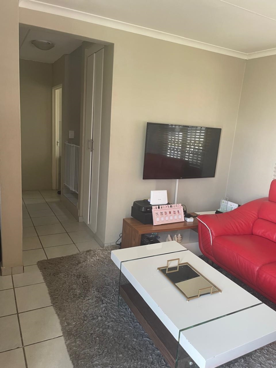 3 Bedroom Property for Sale in Noordwyk Gauteng