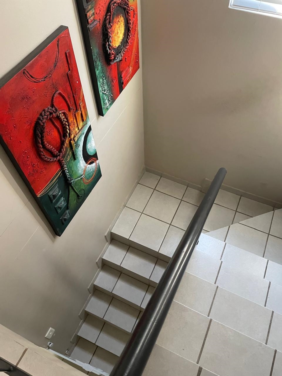 3 Bedroom Property for Sale in Noordwyk Gauteng