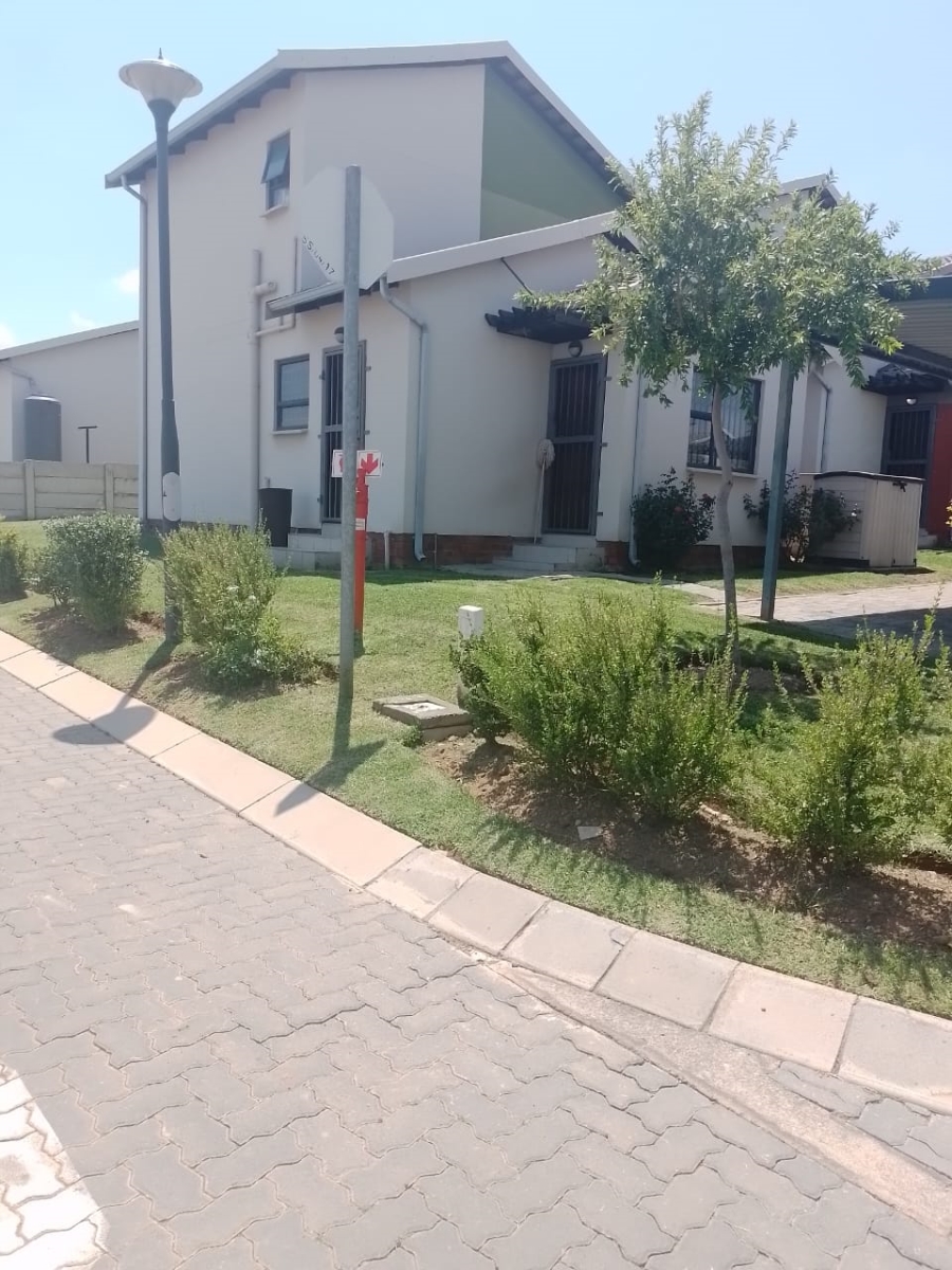 3 Bedroom Property for Sale in Noordwyk Gauteng