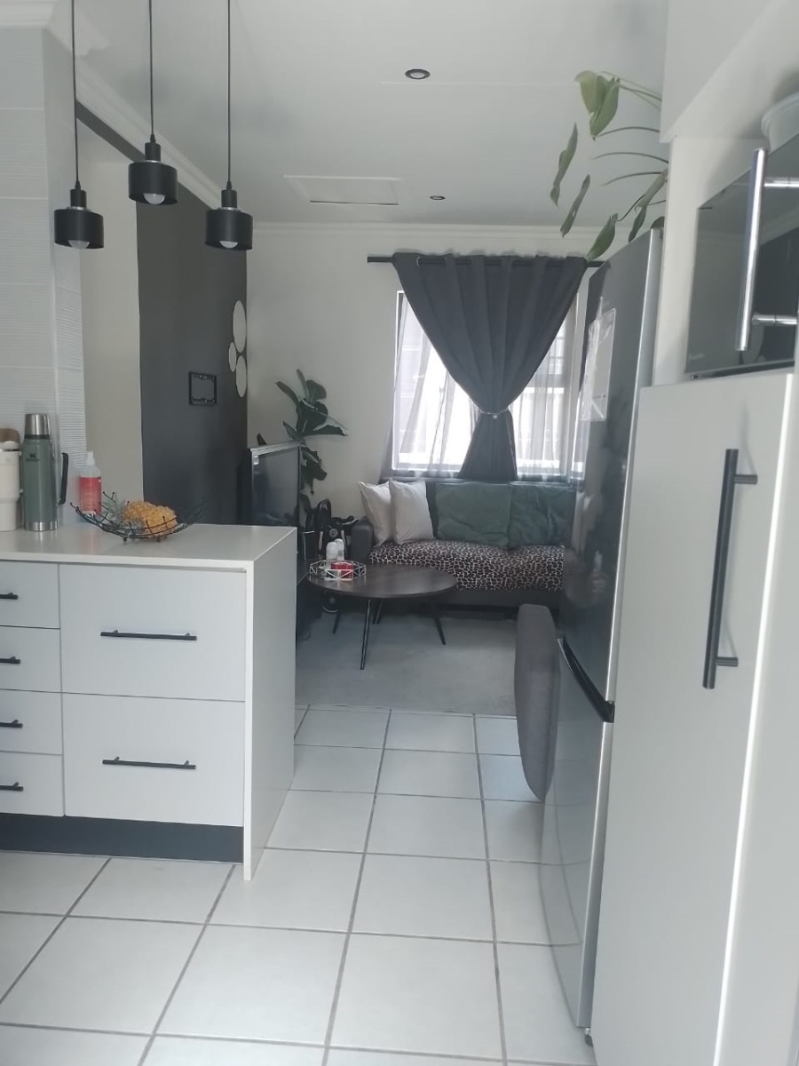 3 Bedroom Property for Sale in Noordwyk Gauteng