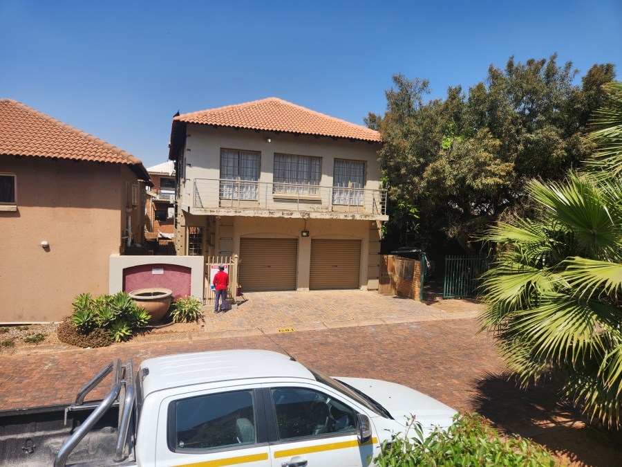 4 Bedroom Property for Sale in Bronkhorstbaai Gauteng