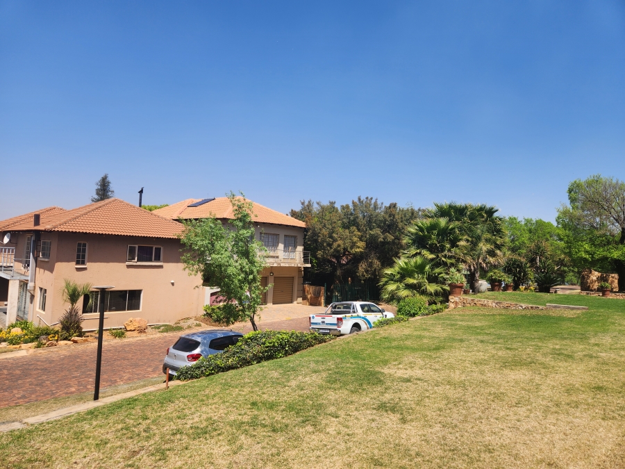 4 Bedroom Property for Sale in Bronkhorstbaai Gauteng