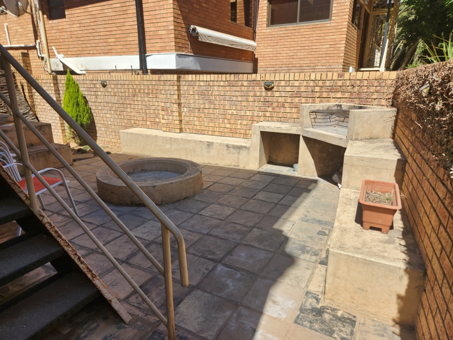 4 Bedroom Property for Sale in Bronkhorstbaai Gauteng