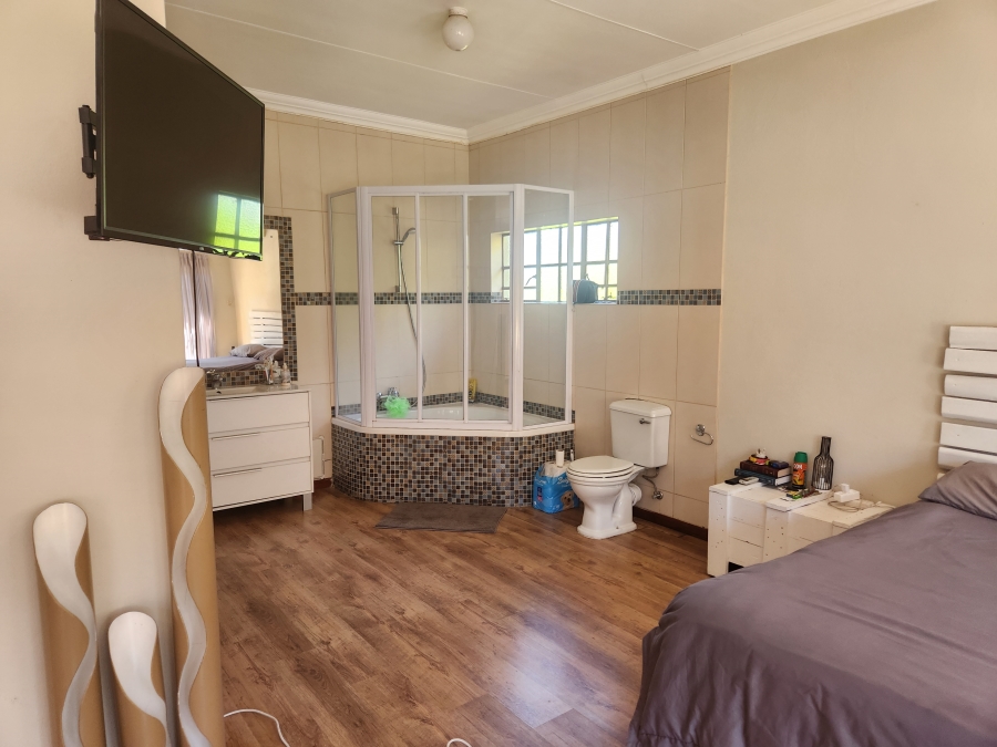 4 Bedroom Property for Sale in Bronkhorstbaai Gauteng