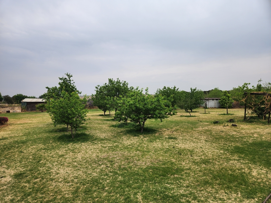 11 Bedroom Property for Sale in Vaalbank Gauteng