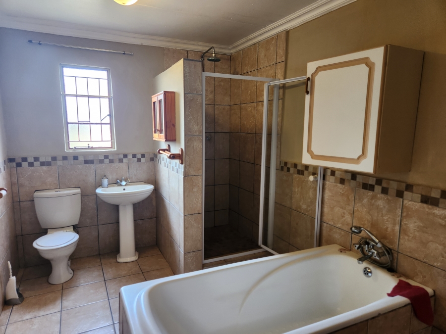 11 Bedroom Property for Sale in Vaalbank Gauteng