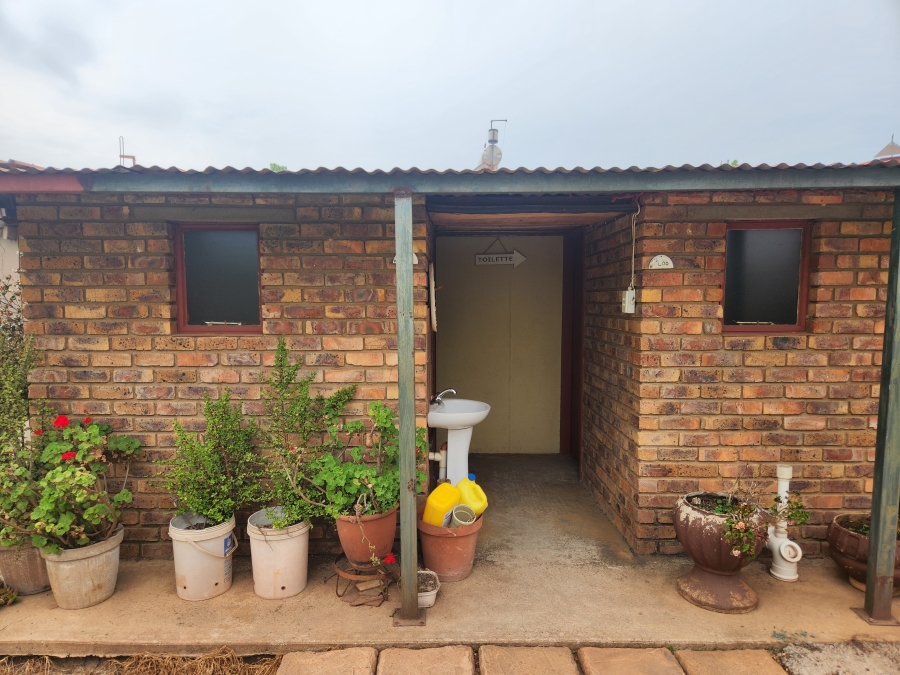11 Bedroom Property for Sale in Vaalbank Gauteng