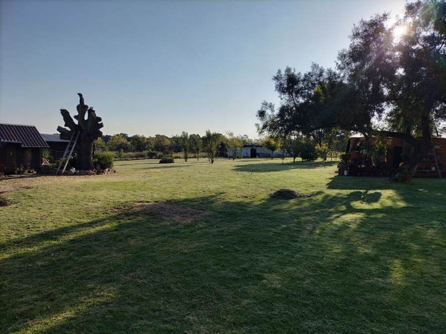 11 Bedroom Property for Sale in Vaalbank Gauteng