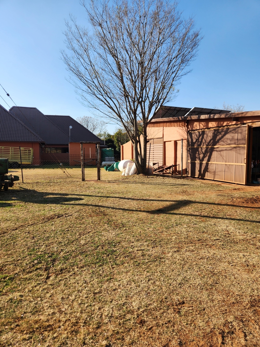 10 Bedroom Property for Sale in Elandshoek AH Gauteng