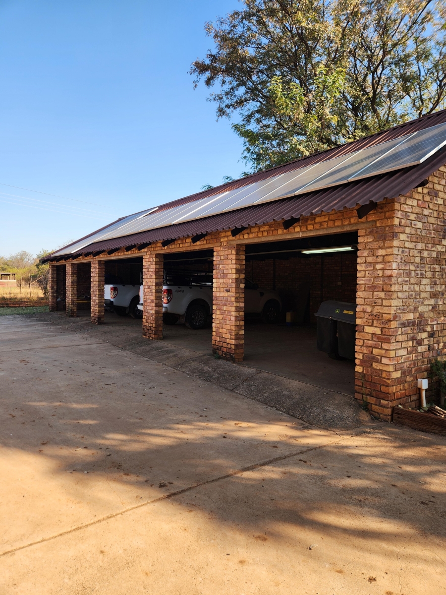 10 Bedroom Property for Sale in Elandshoek AH Gauteng