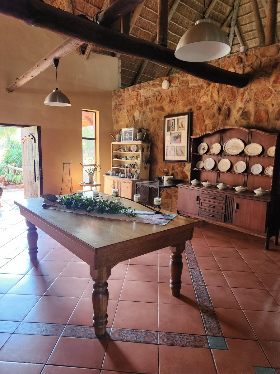 10 Bedroom Property for Sale in Elandshoek AH Gauteng