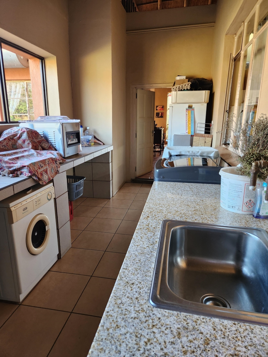 10 Bedroom Property for Sale in Elandshoek AH Gauteng
