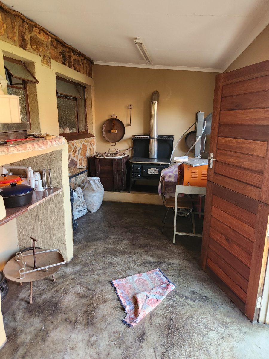 10 Bedroom Property for Sale in Elandshoek AH Gauteng