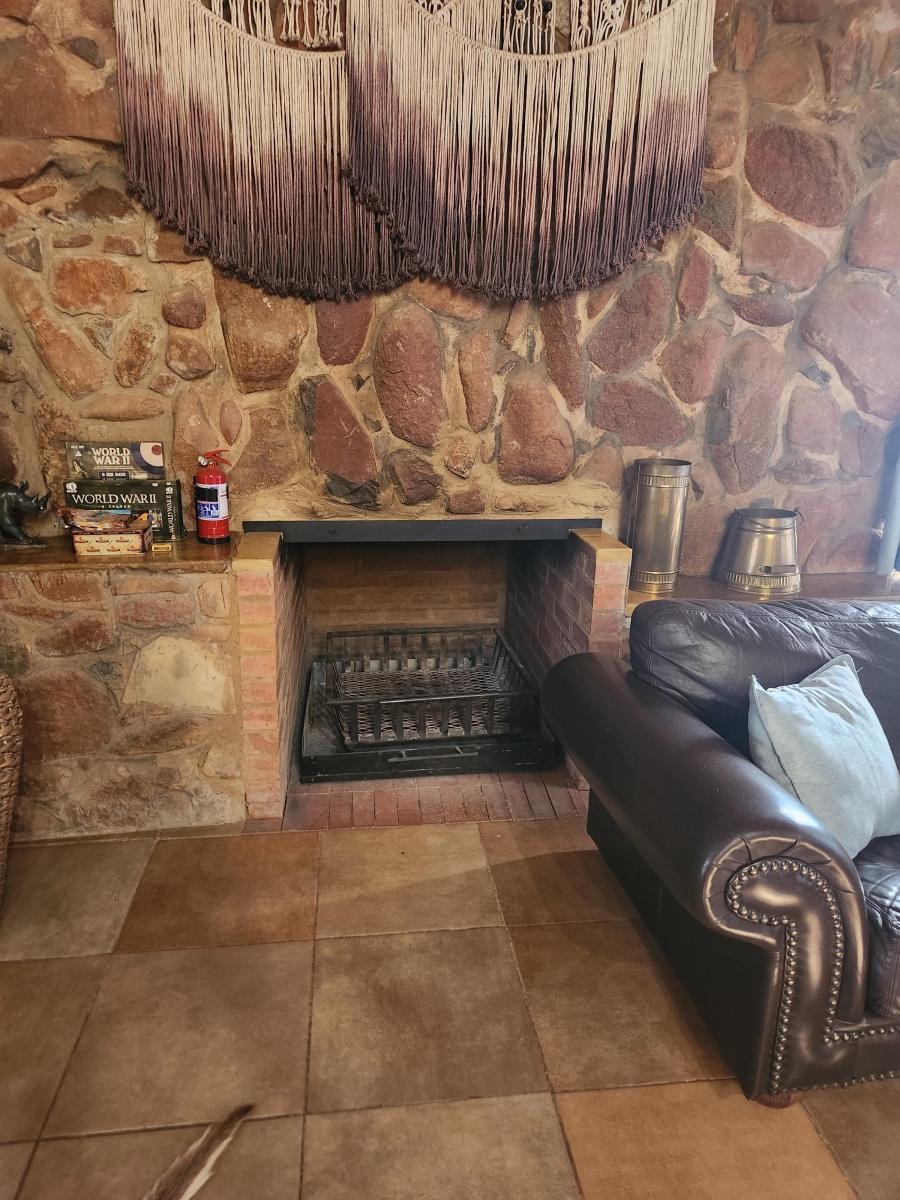 10 Bedroom Property for Sale in Elandshoek AH Gauteng