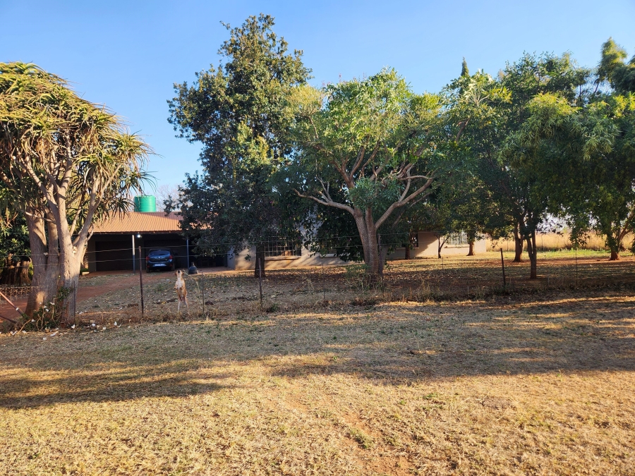 10 Bedroom Property for Sale in Elandshoek AH Gauteng