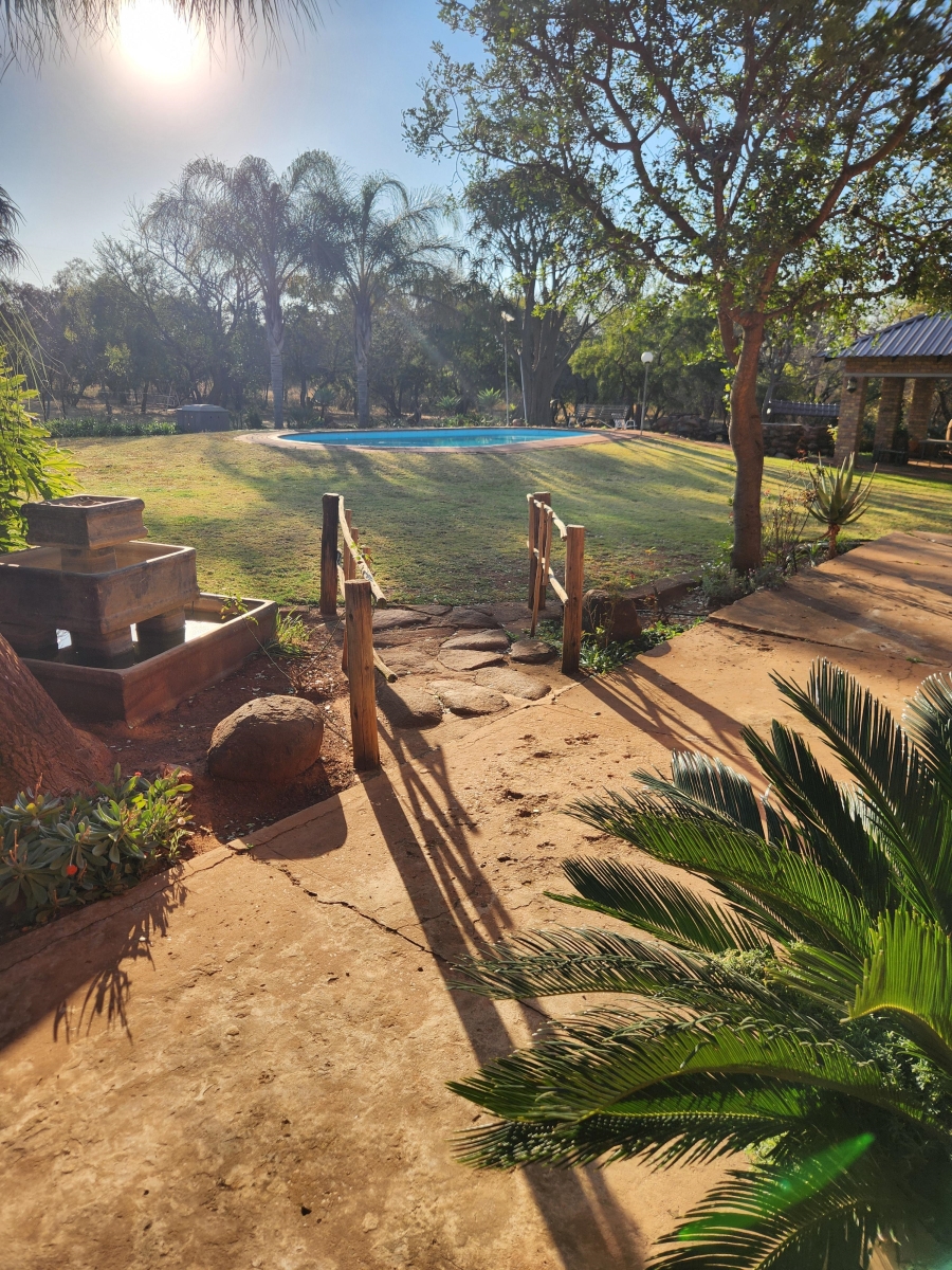 10 Bedroom Property for Sale in Elandshoek AH Gauteng