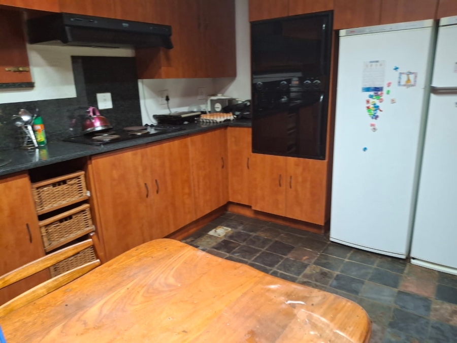 4 Bedroom Property for Sale in Loumarina A H Gauteng