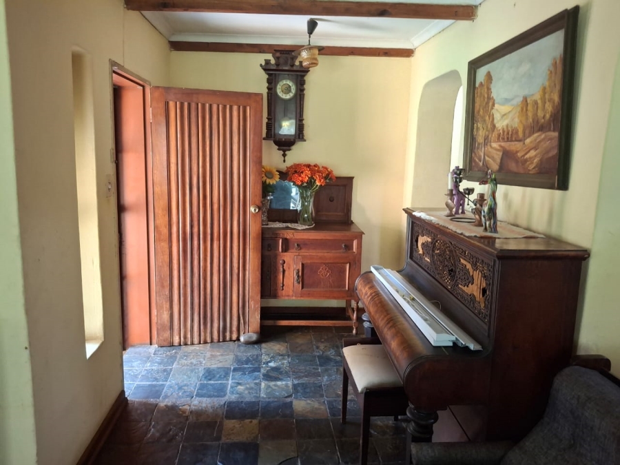 4 Bedroom Property for Sale in Loumarina A H Gauteng